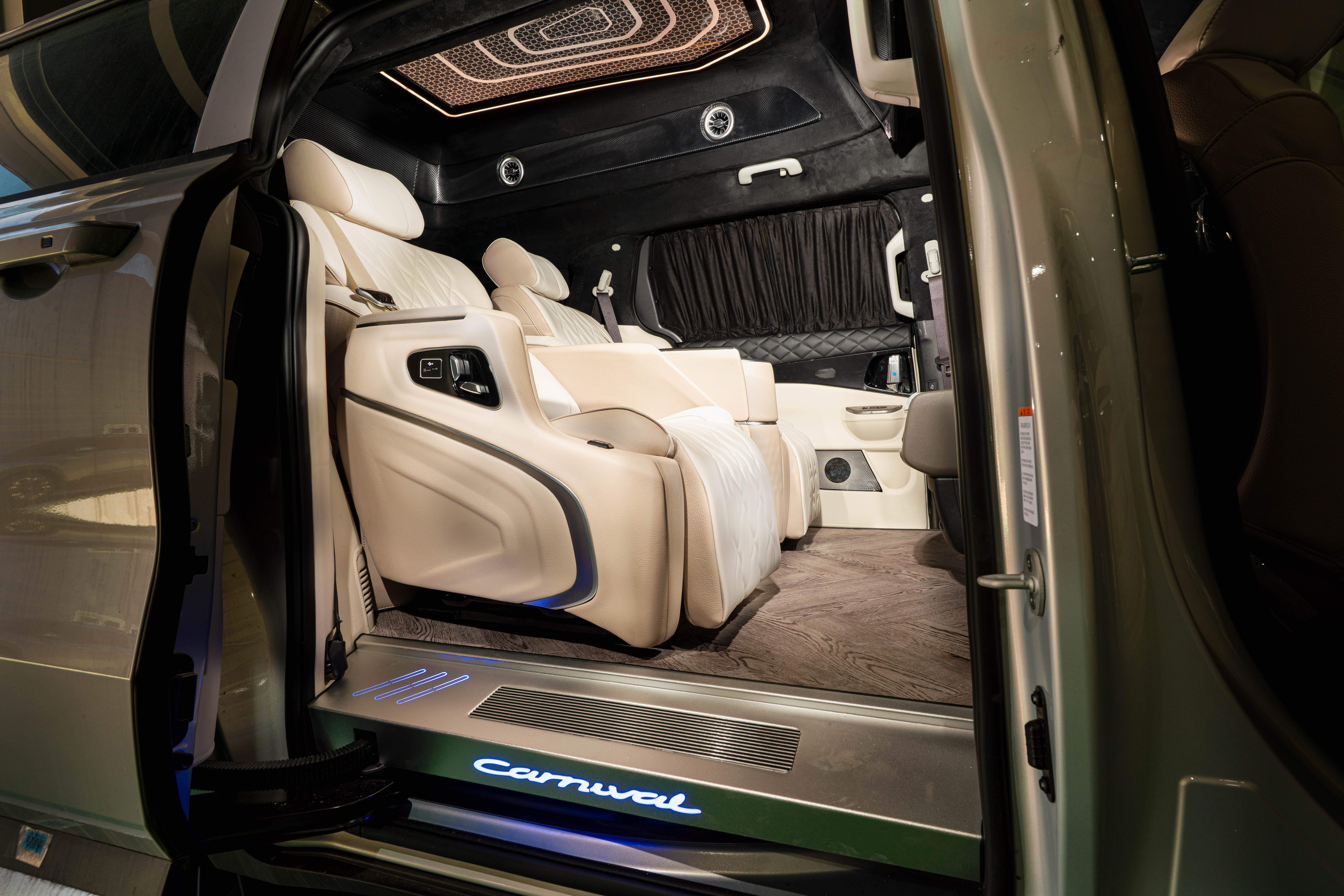 카니발 하이리무진