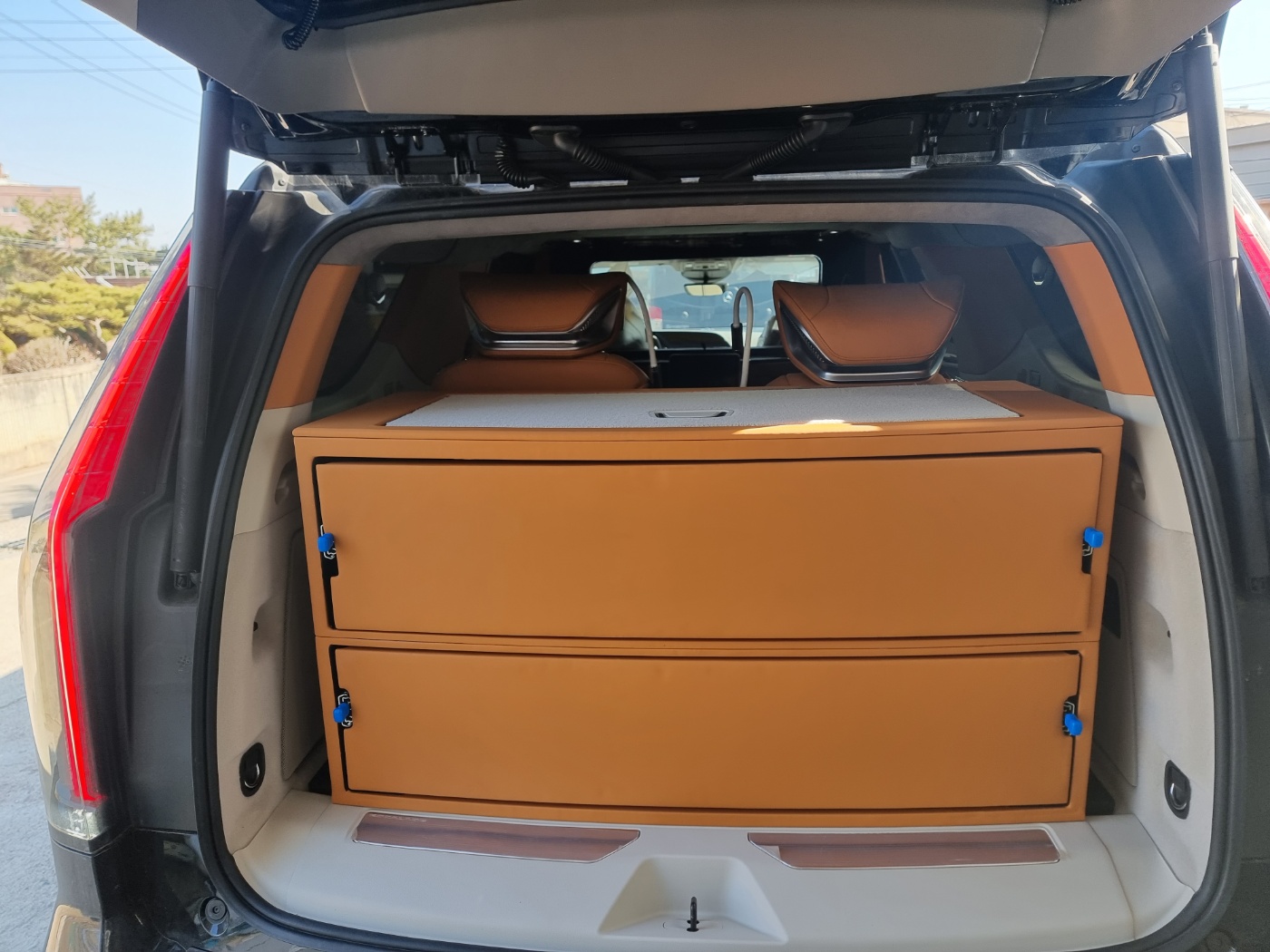 캐딜락 에스컬레이드