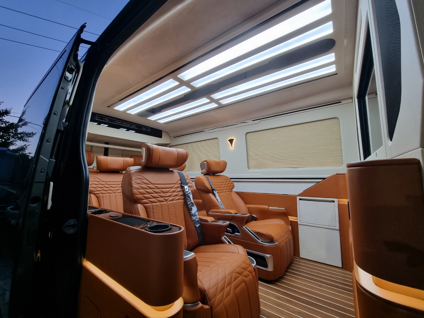 벤츠 스프린터 리무린 내부